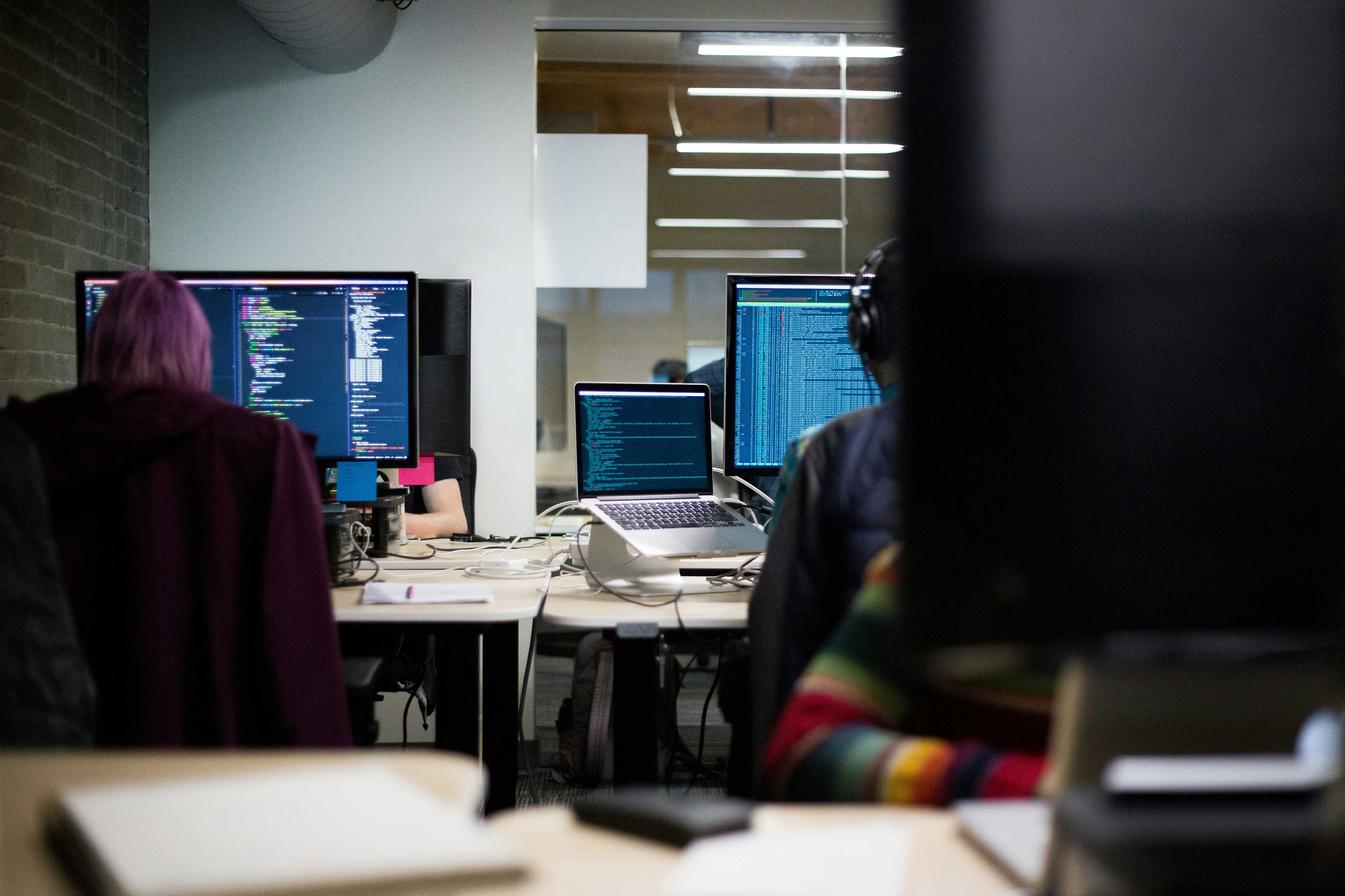Image de couverture de l'article La sous-traitance SEO pour développeurs web : un partenariat stratégique pour valoriser vos sites vitrines