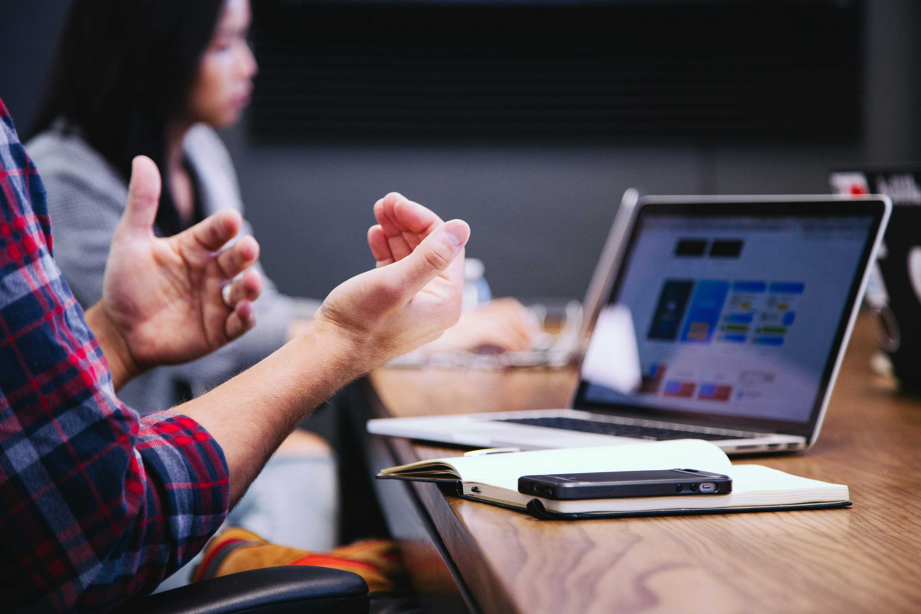 Image de couverture de l'article Comment créer un site web performant pour les professionnels du bien-être : le guide complet