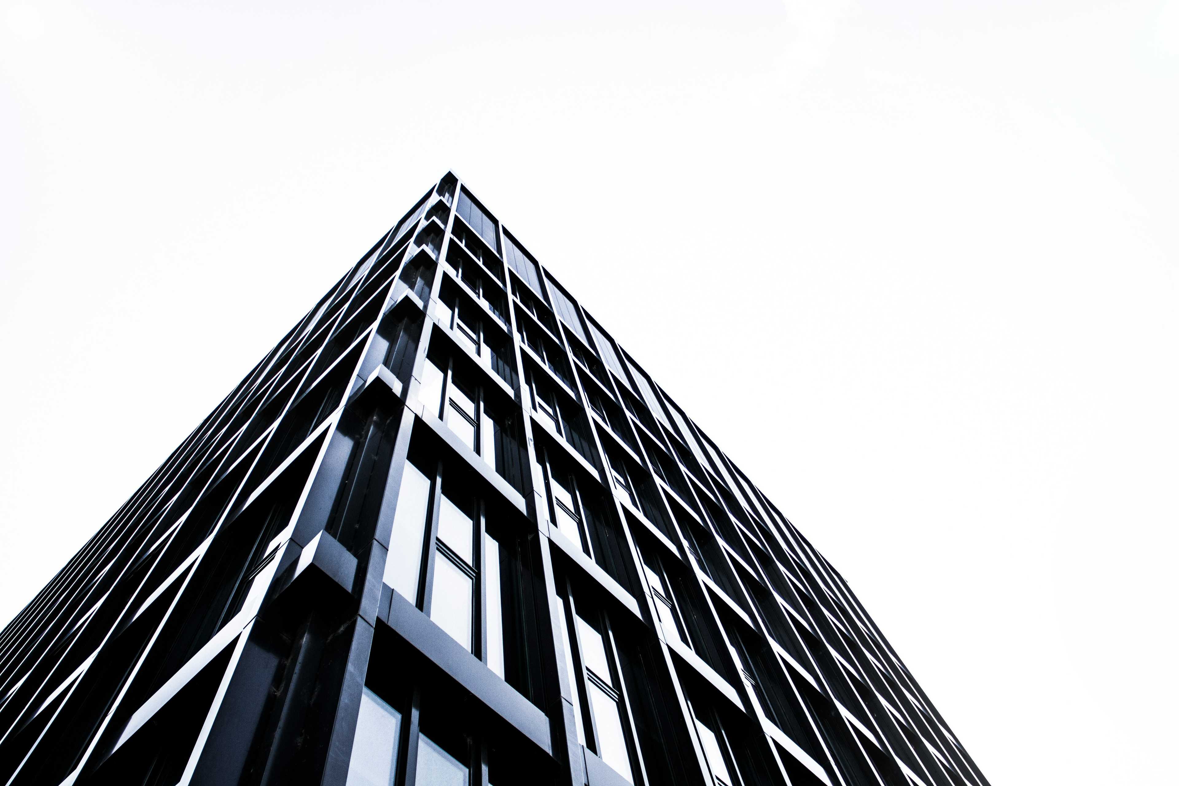 Image de couverture de l'article L'importance d'un site web professionnel pour les artisans du bâtiment : un levier de croissance incontournable