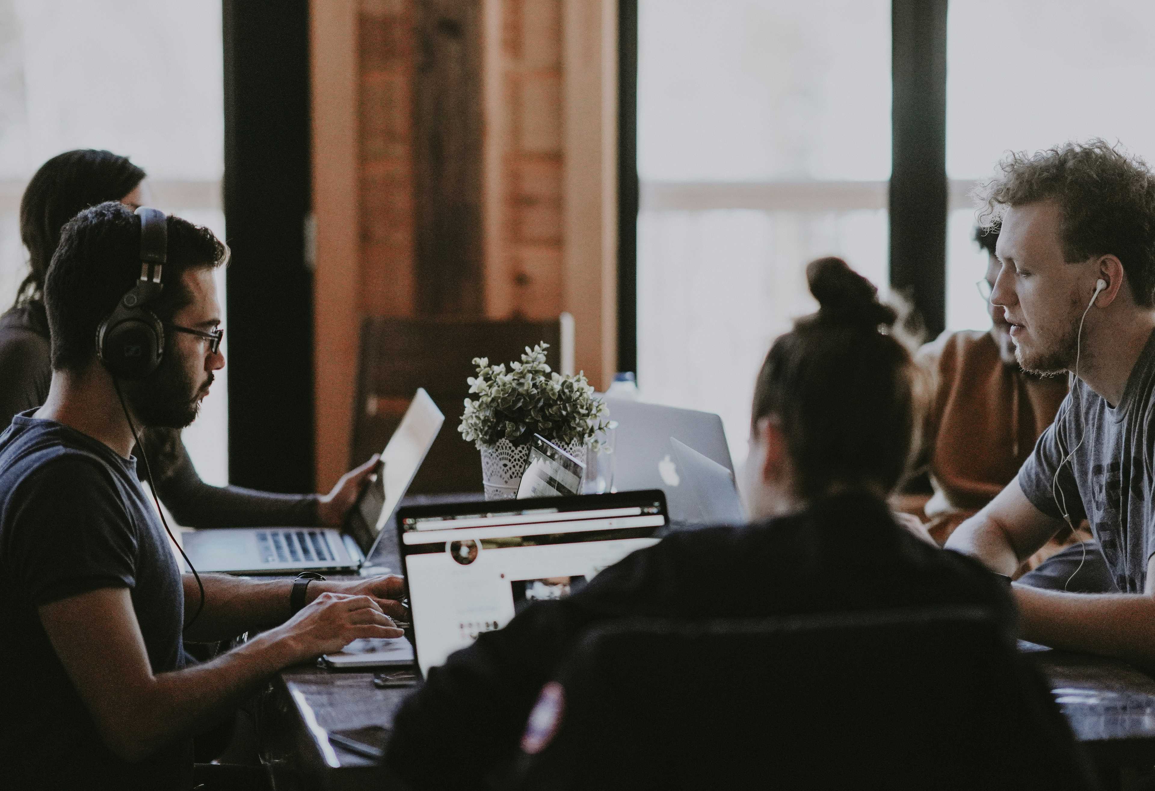 Image de couverture de l'article Optimiser la gestion de votre parc automobile en ligne : solutions sur mesure pour les professionnels de l'automobile