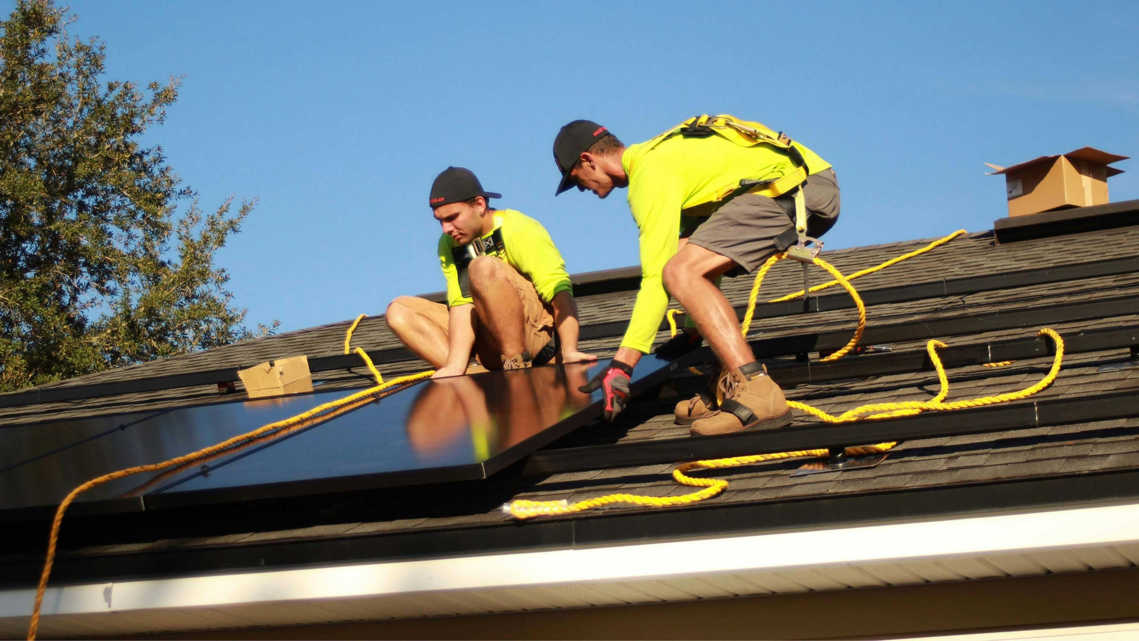 Image de couverture de l'article Comment créer un site web performant pour les entreprises du secteur photovoltaïque