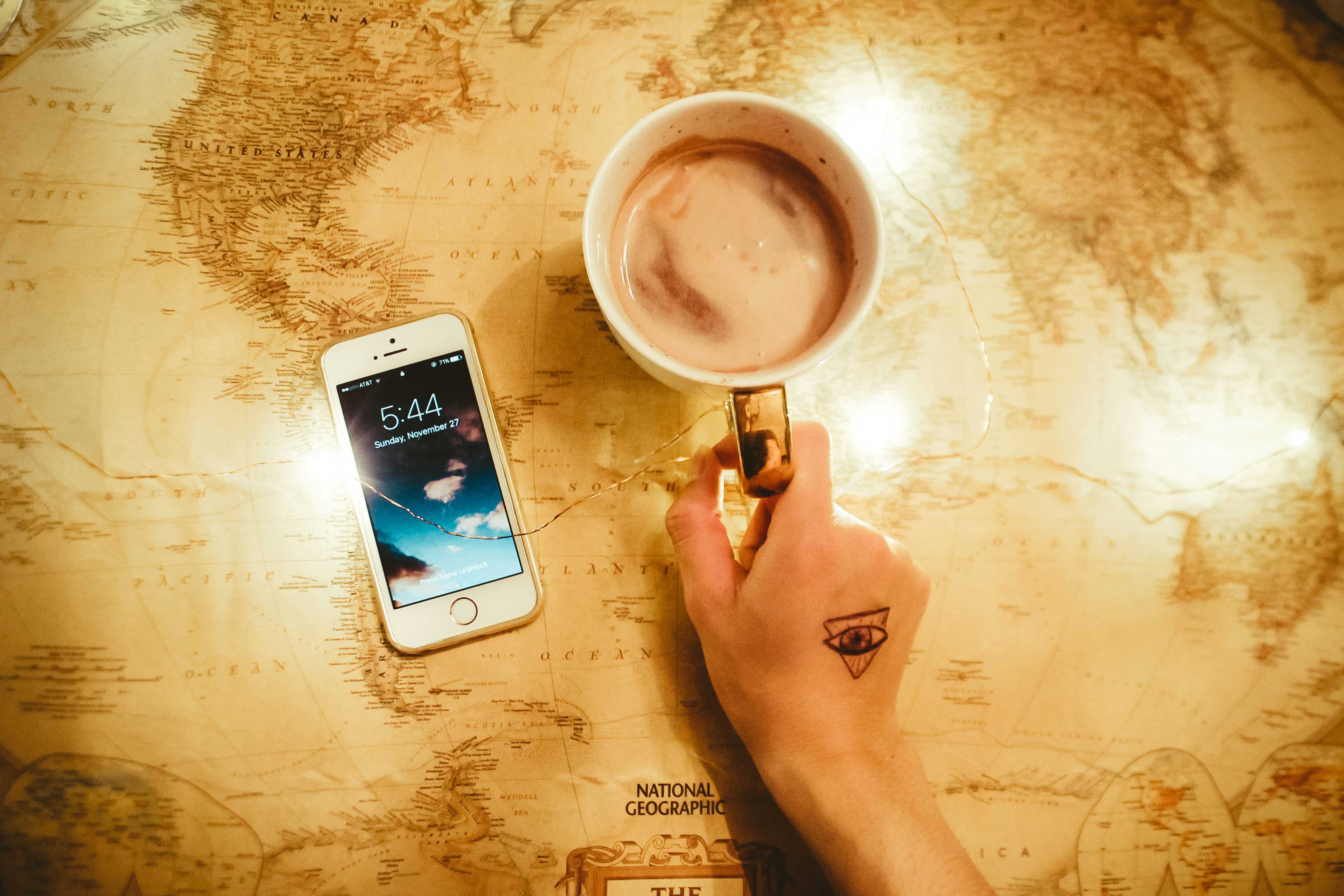 Image de couverture de l'article Applications mobiles et smartwatch avec système de réservation : les clés d'un développement réussi