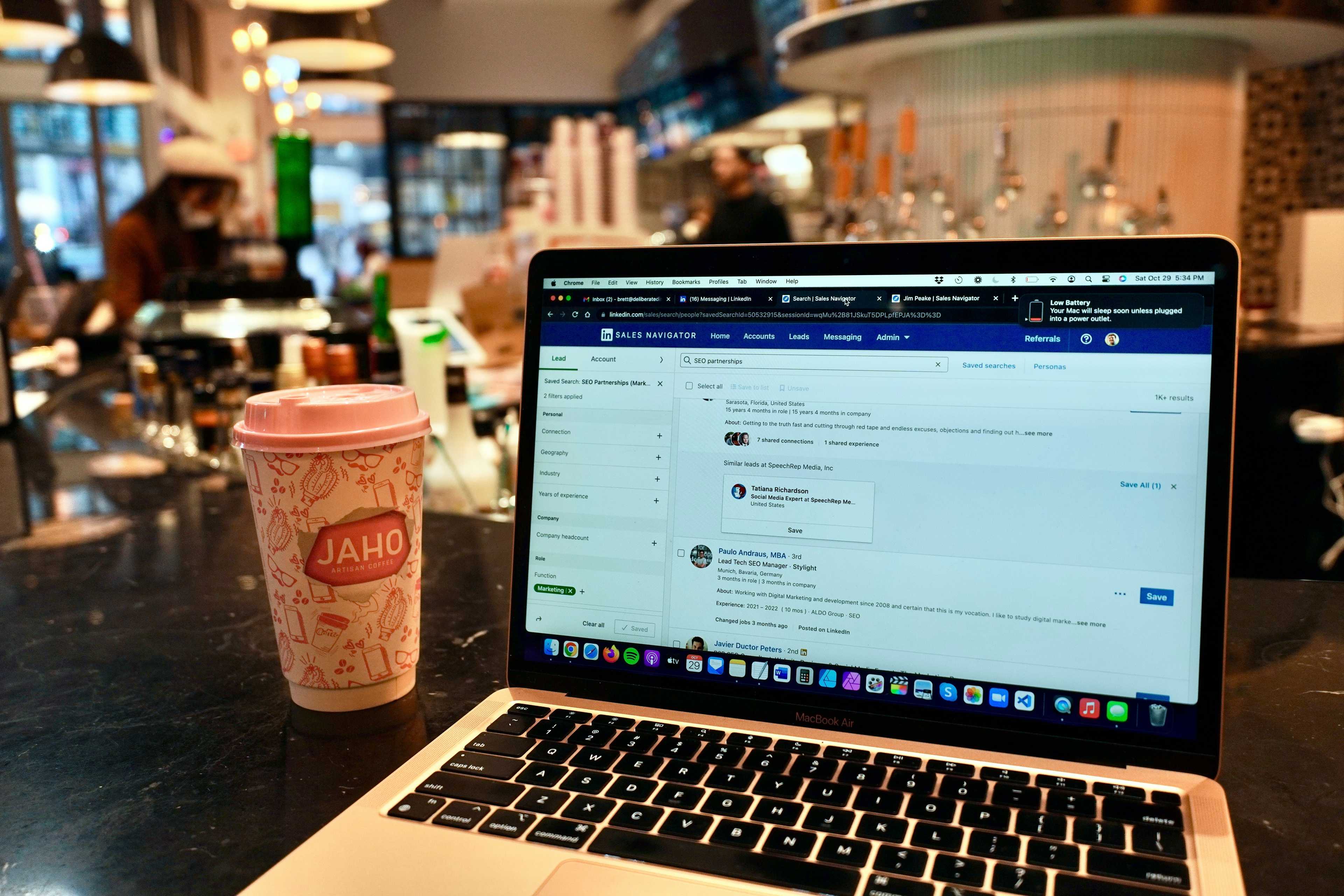 Image de couverture de l'article WordPress vs Développement sur mesure : Quelle solution choisir pour votre e-commerce en 2024 ?