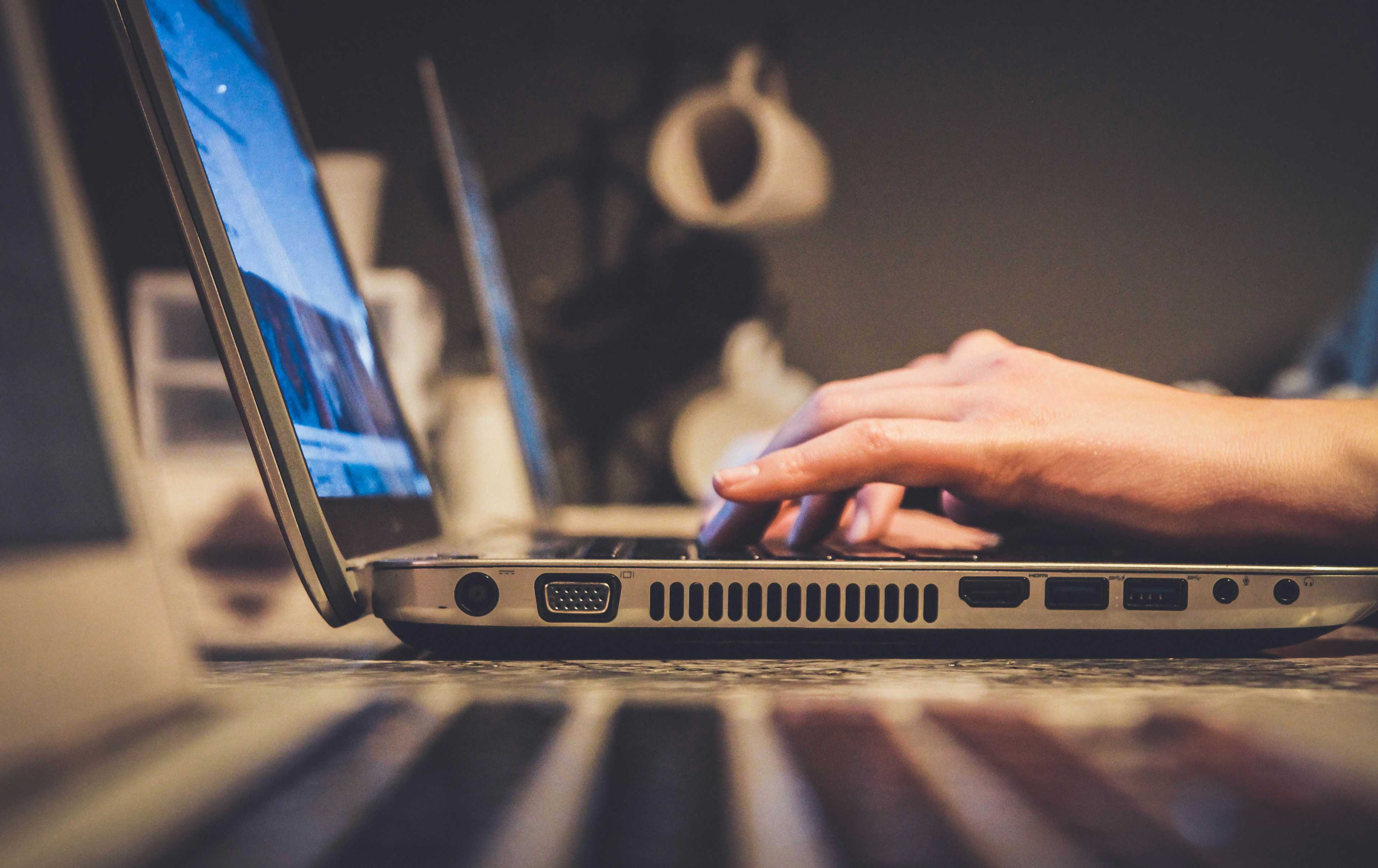 Image de couverture de l'article Shopify pour les commerces de téléphonie : Comment créer une boutique en ligne performante