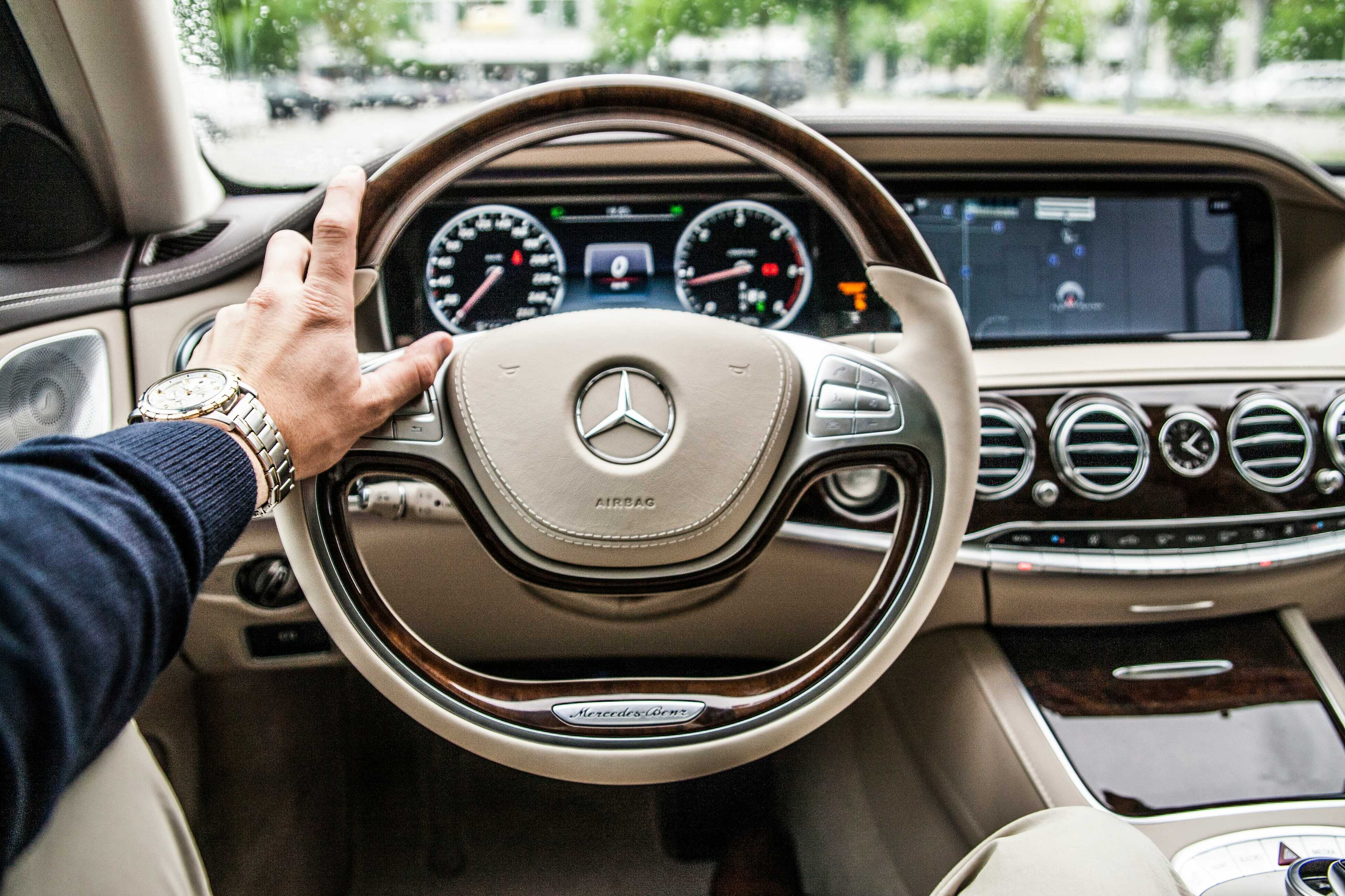 Image de couverture de l'article Comment créer un site de vente automobile performant avec un catalogue dynamique