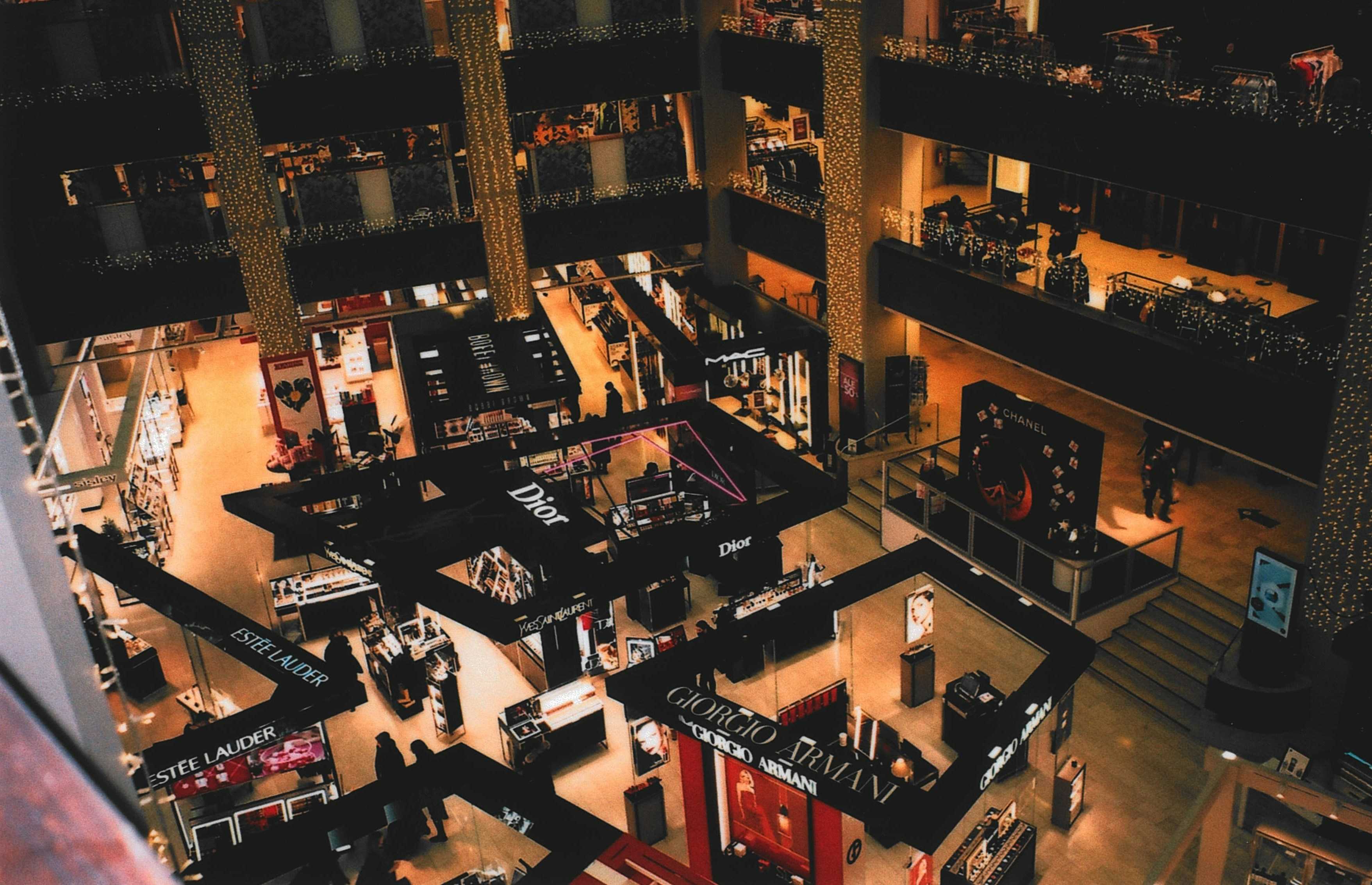 Image de couverture de l'article Shopify : Comment créer une boutique en ligne performante et professionnelle en 2024