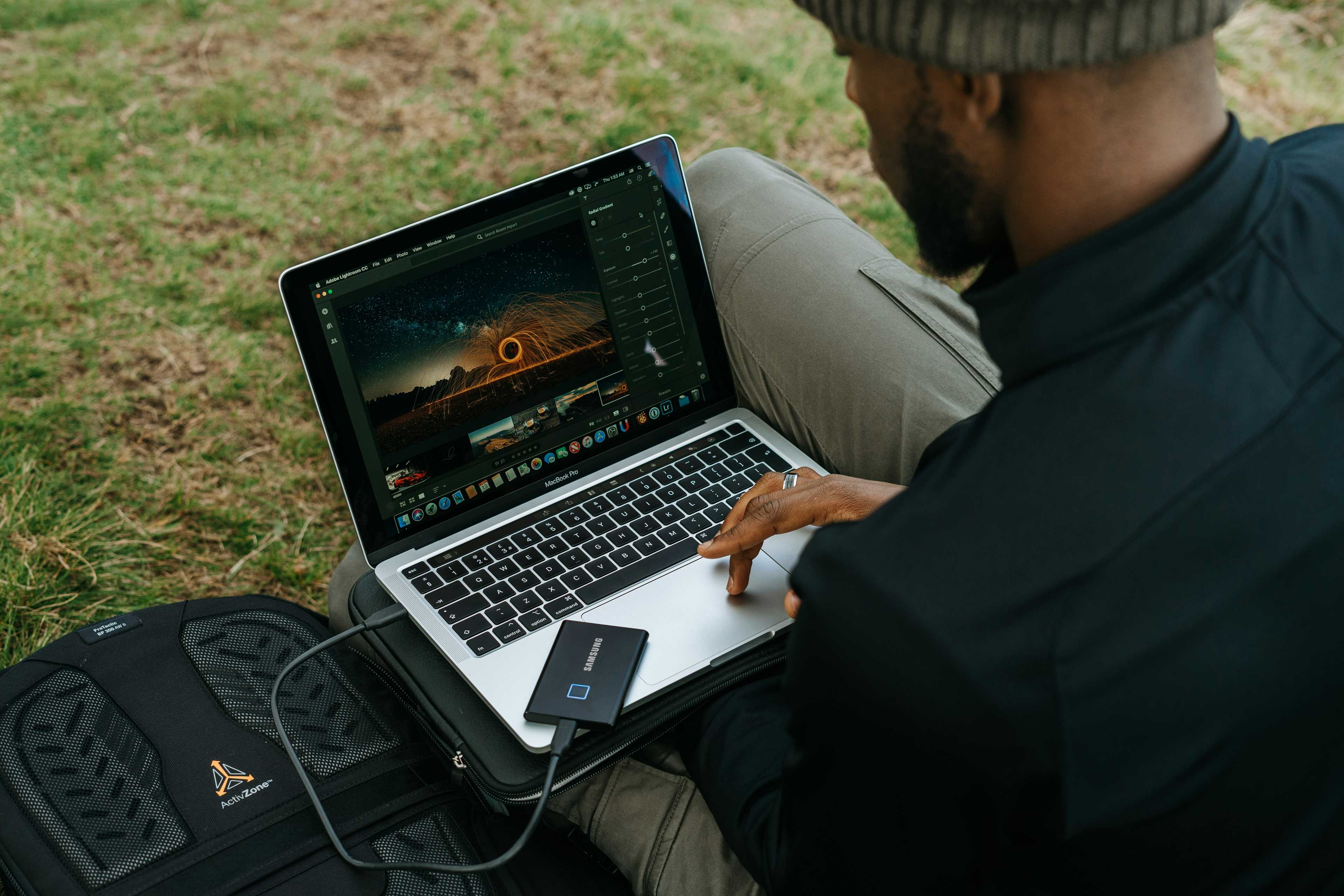 Image de couverture de l'article Shopify vs WordPress pour votre e-commerce de cosmétiques : guide complet pour faire le bon choix