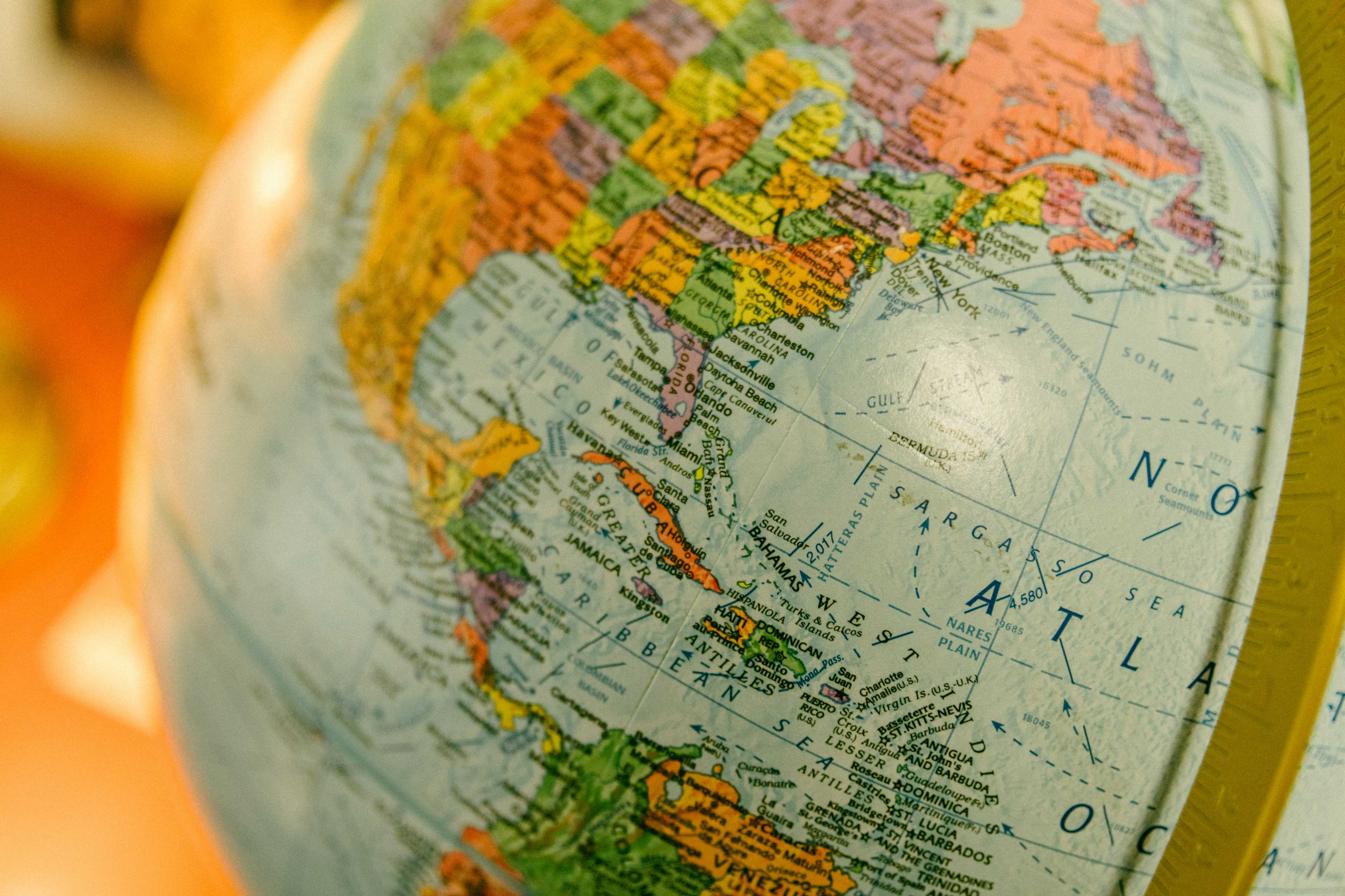 Image de couverture de l'article Optimiser l'expérience utilisateur avec la géolocalisation sur WordPress : Guide complet pour les sites de services localisés