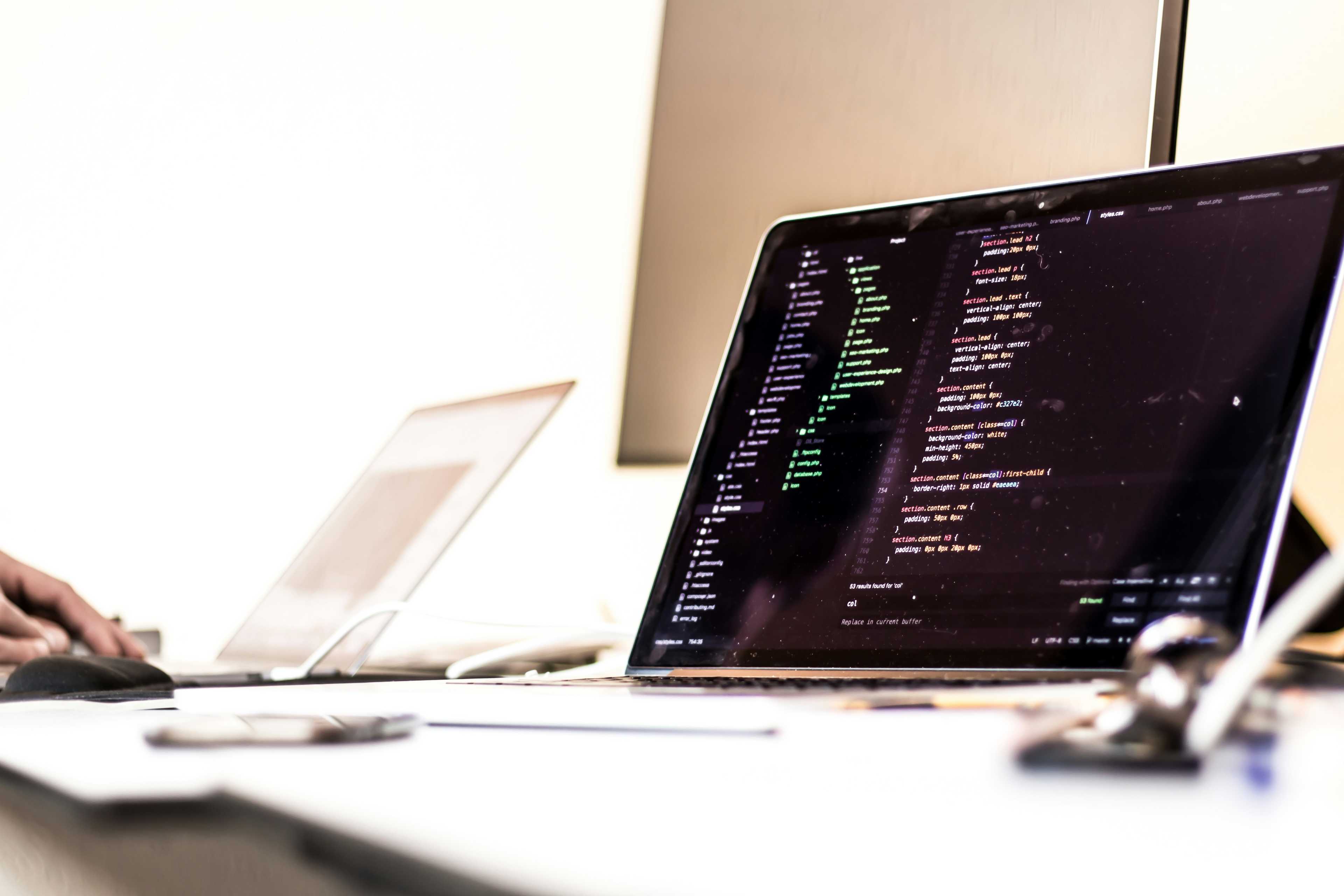 Image de couverture de l'article Optimiser l'engagement utilisateur avec un système de notifications, partage et favoris sous Symfony 6.4