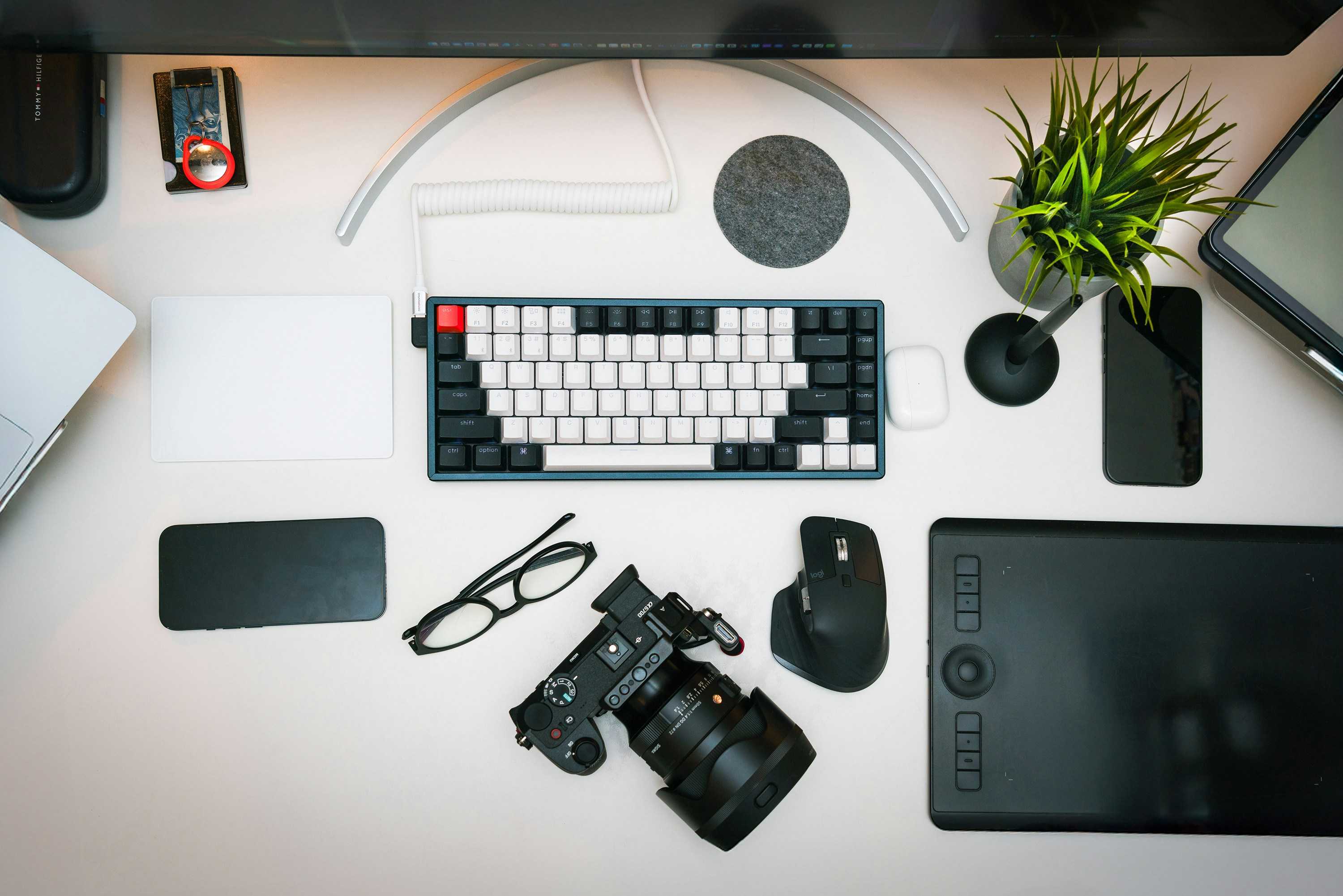 Image de couverture de l'article Sites vitrines sur-mesure : comment créer une présence web professionnelle sans complexité inutile