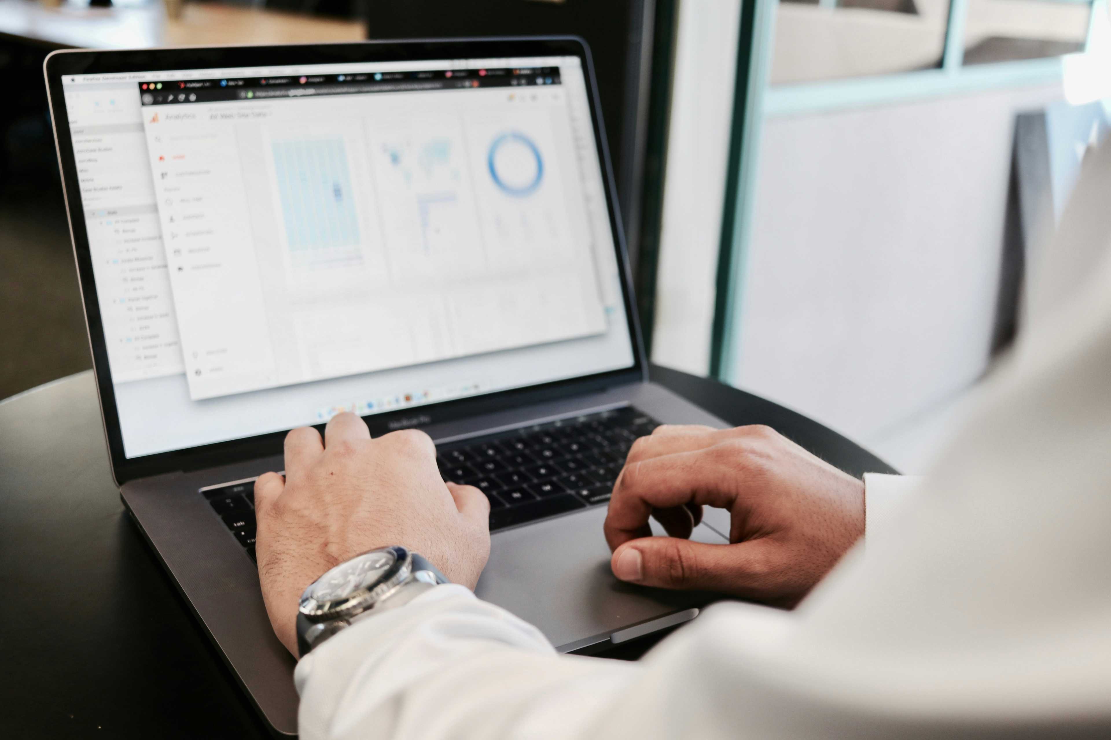 Image de couverture de l'article Comment créer un site vitrine performant pour votre entreprise de location de véhicules