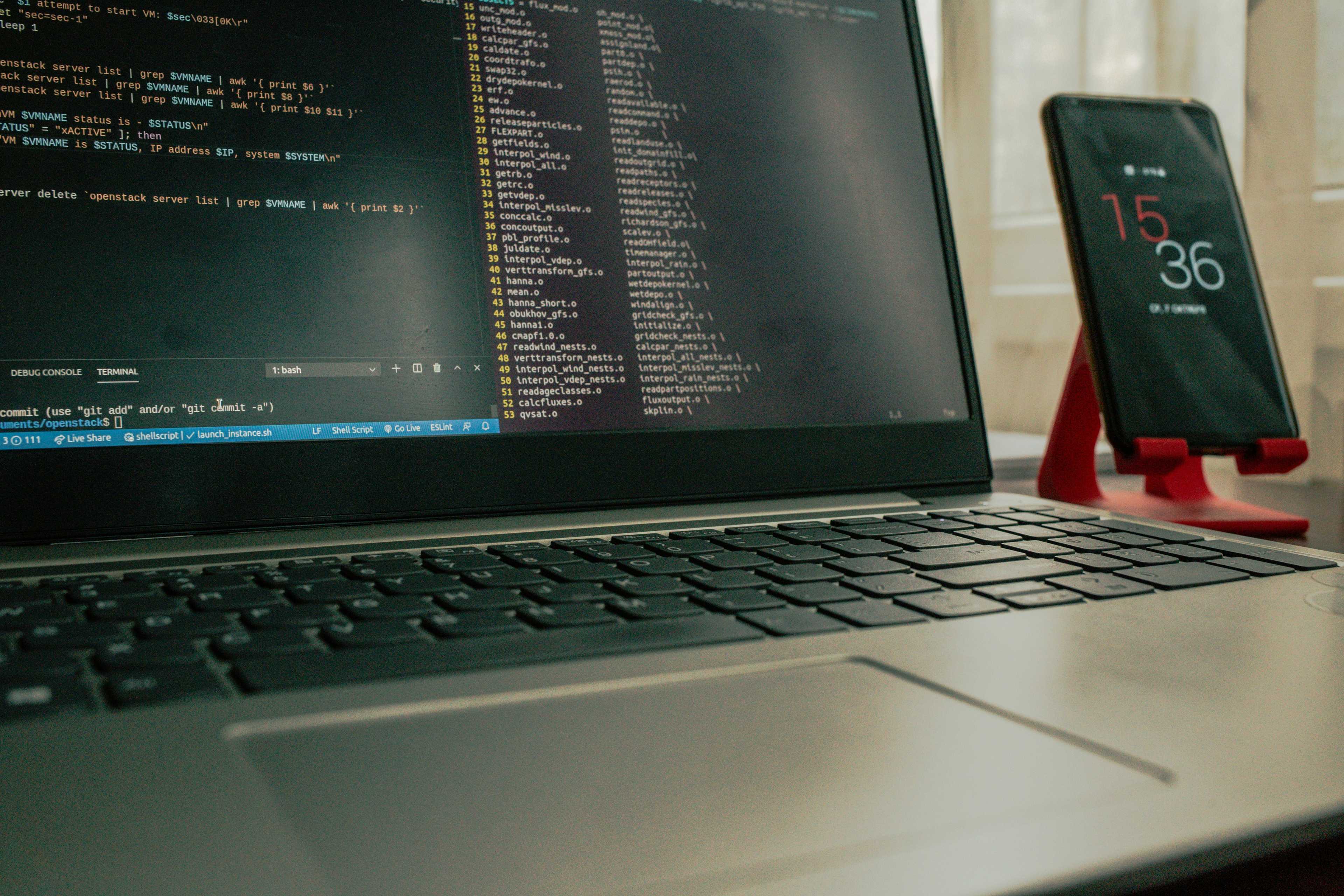 Image de couverture de l'article Résoudre les erreurs d'upload dans WooCommerce : Guide technique pour les sites à forte volumétrie