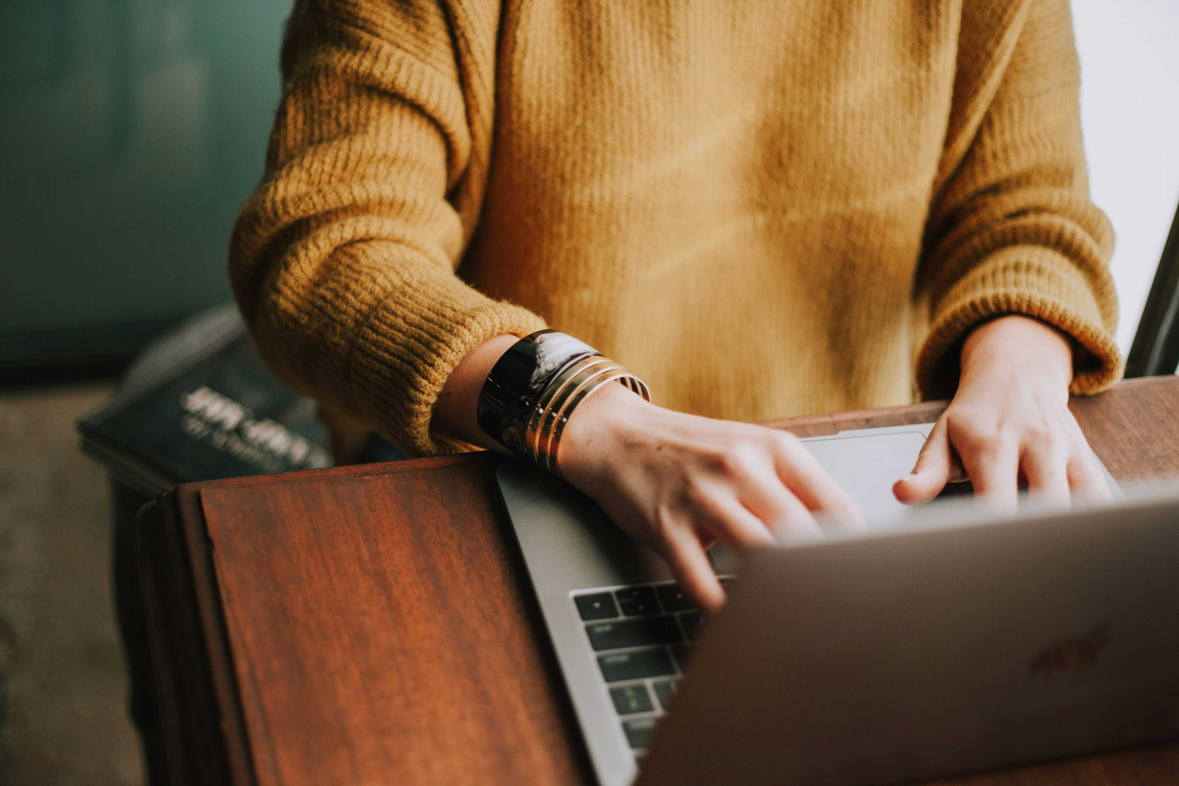 Image de couverture de l'article Webflow pour les SaaS créatifs : Créer une landing page multilingue qui convertit