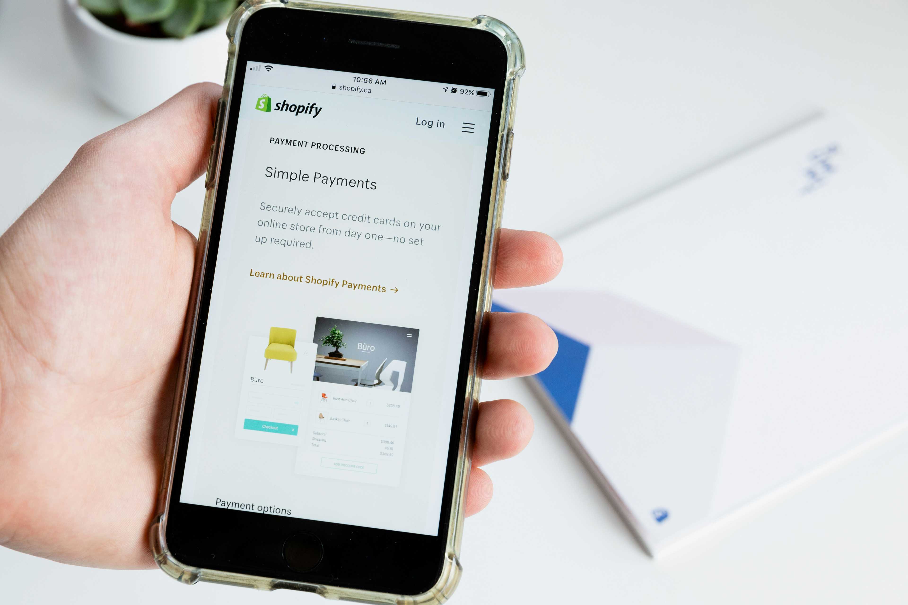 Image de couverture de l'article Optimiser votre e-commerce Shopify avec Google Ads : Guide complet d'intégration et de suivi