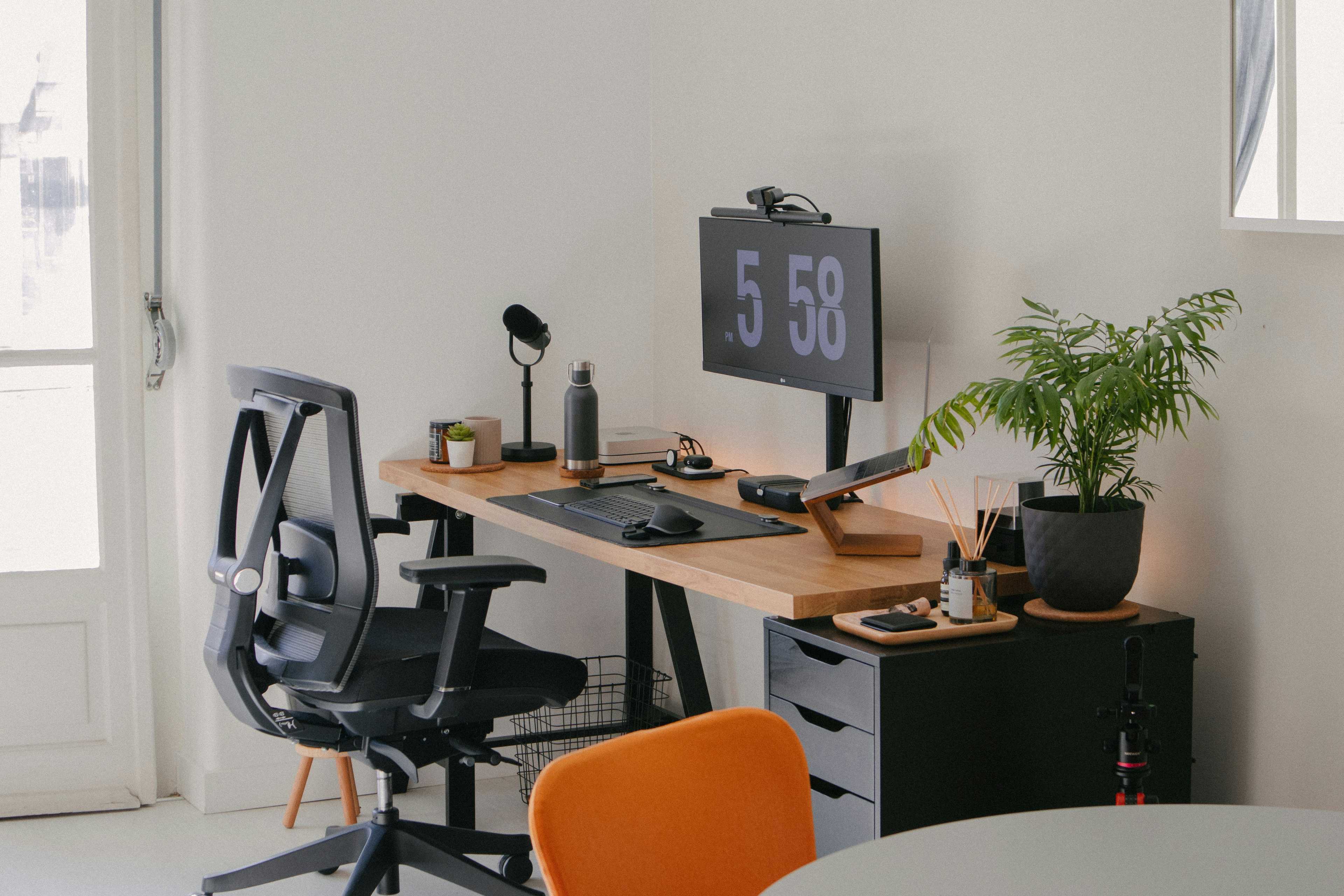 Image de couverture de l'article Comment créer un site vitrine performant pour votre entreprise automobile : guide complet