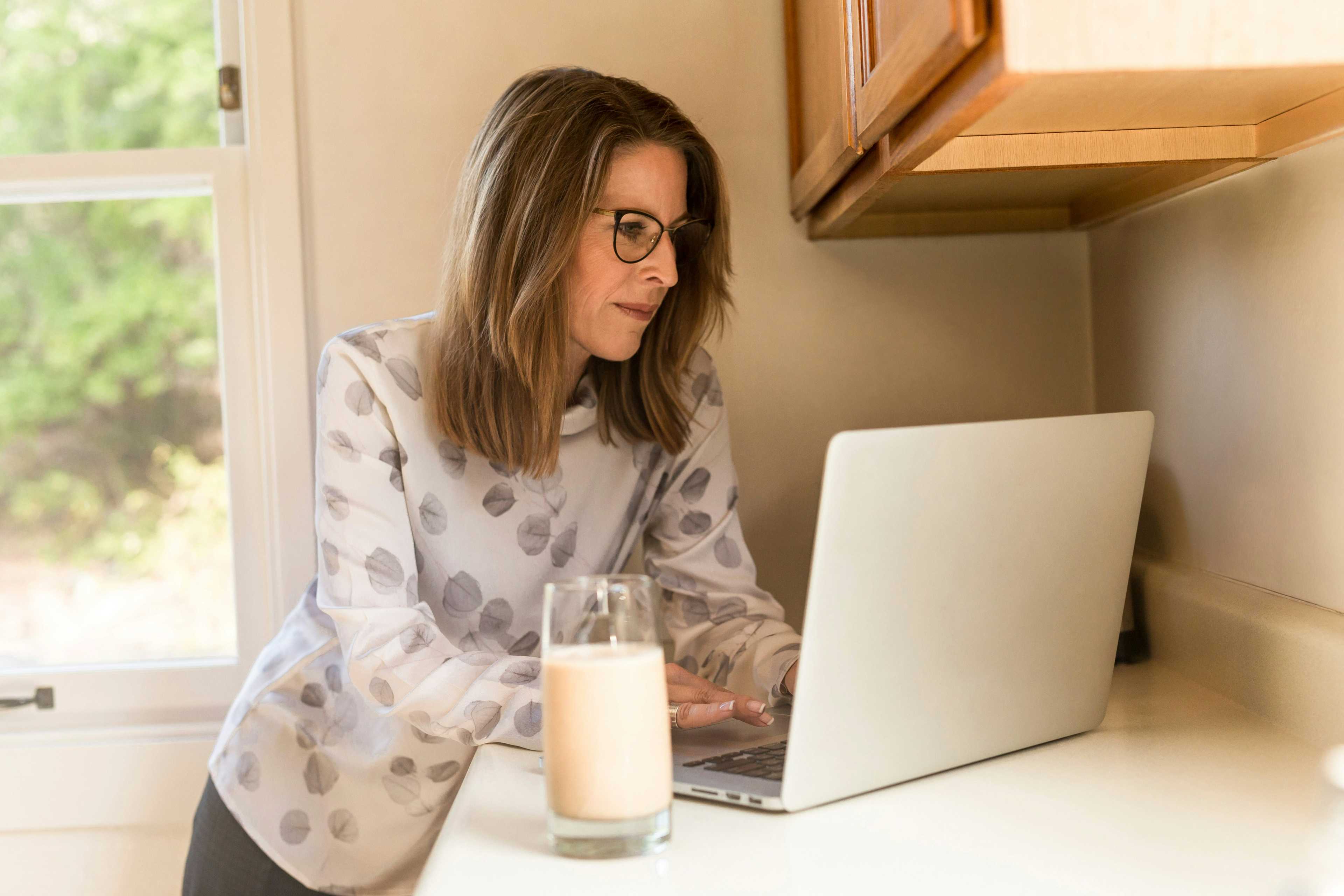 Image de couverture de l'article Optimiser votre flux de travail avec Odoo : Intégrations, tracking et personnalisation pour votre entreprise