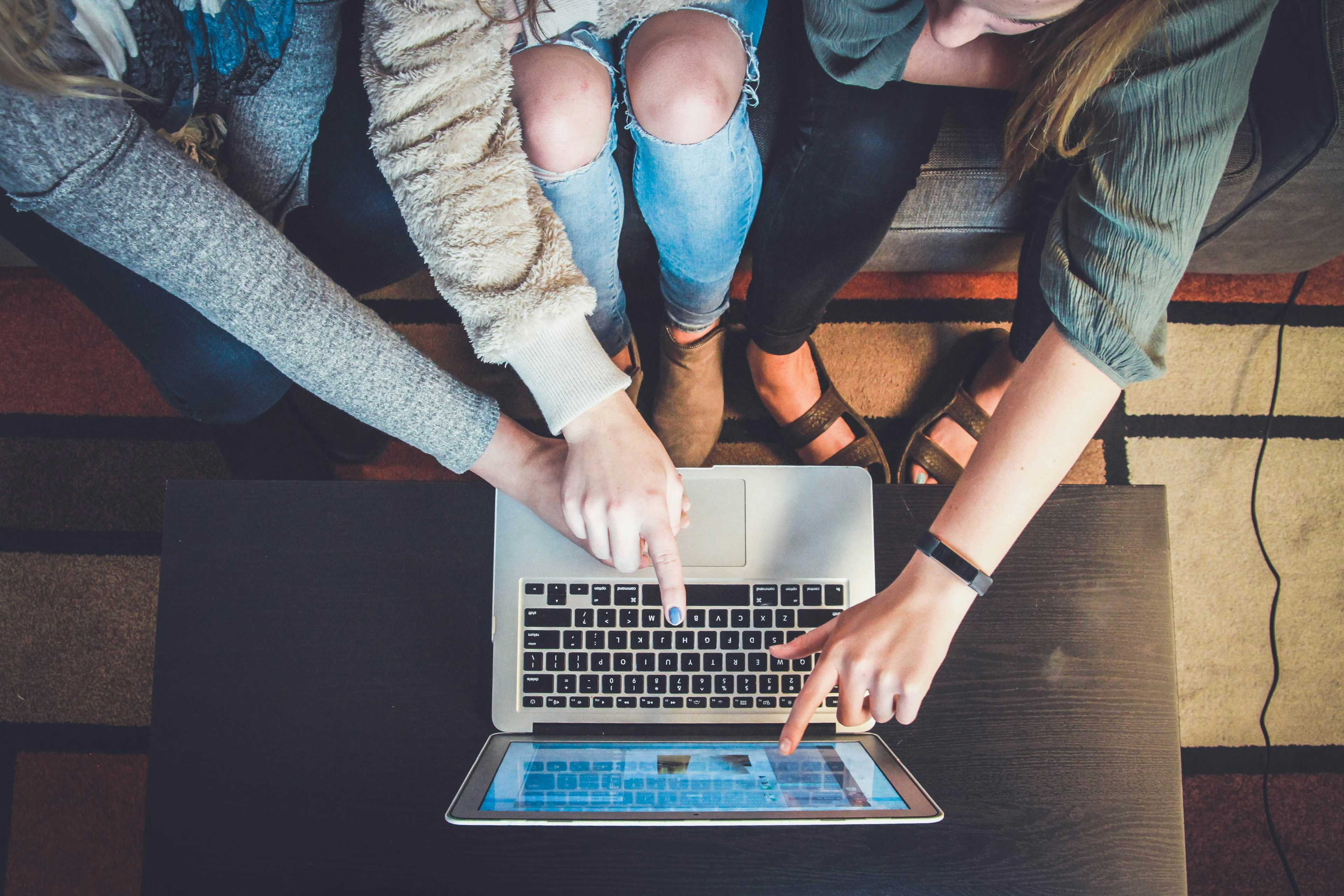Image de couverture de l'article Finaliser un site e-commerce avec expertise : transformer un projet 10web en boutique cosmétique professionnelle