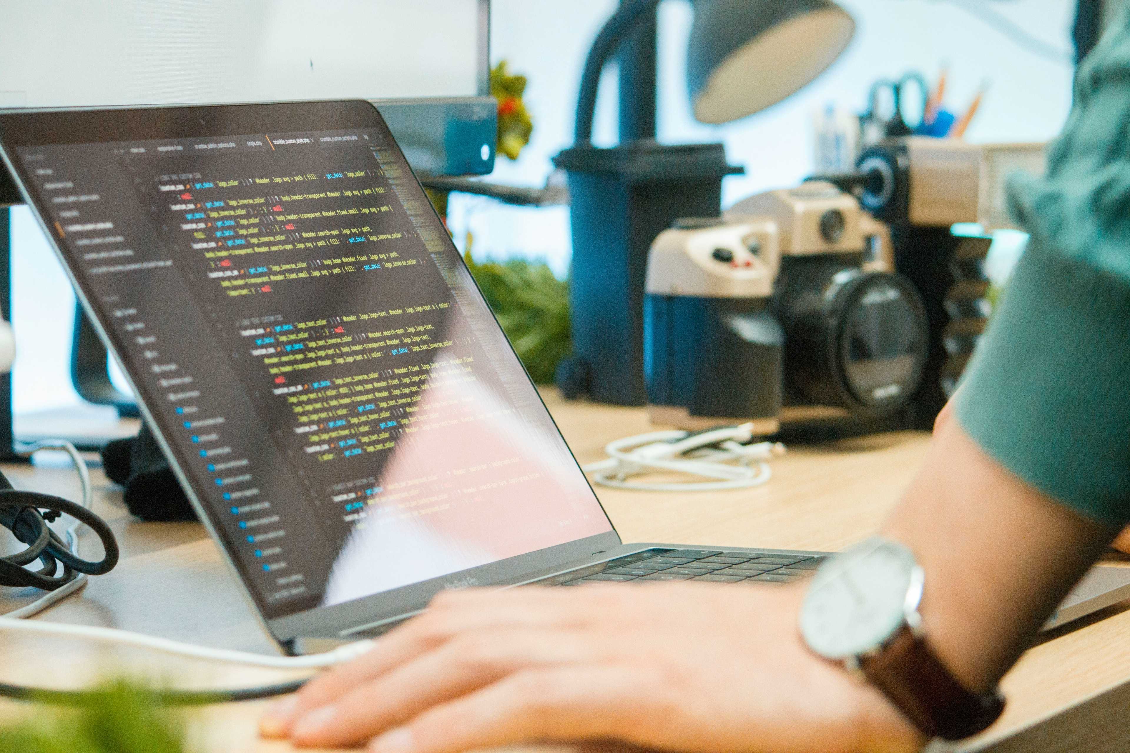 Image de couverture de l'article Migration vers Symfony 6 : Optimiser et moderniser vos applications PHP d'entreprise